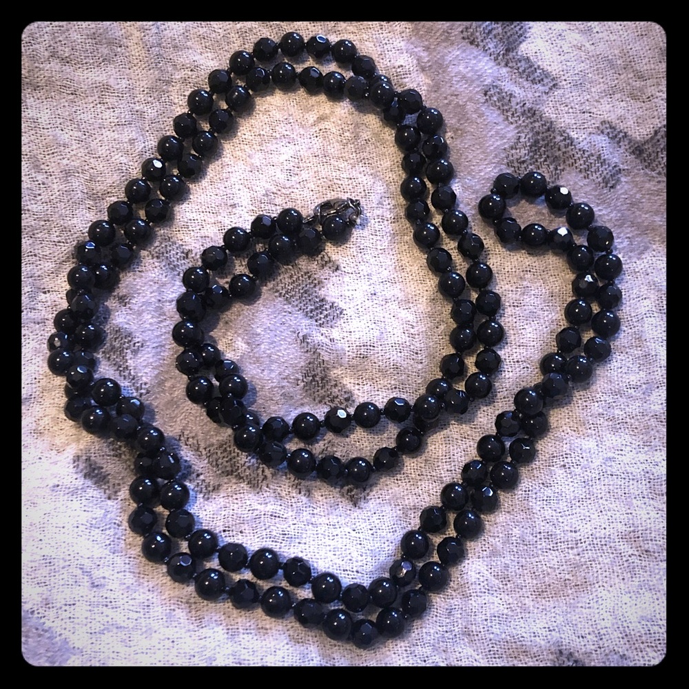 Long/layering necklace: glass beads